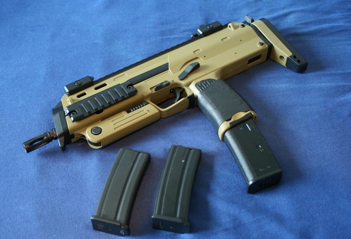 《孤岛危机2》所包含武器实物样本抢先看